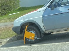 2021-04-24_Parkkralle_s.jpg