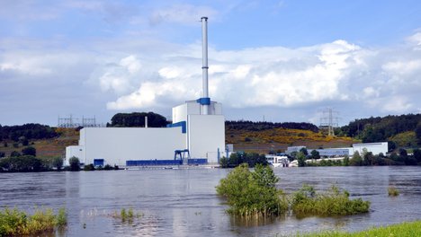 AKW Krümmel bei Elbe-Hochwasser