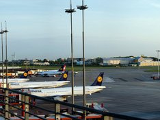 Panorama Flughafen Hamburg (Foto: STEKABA)
